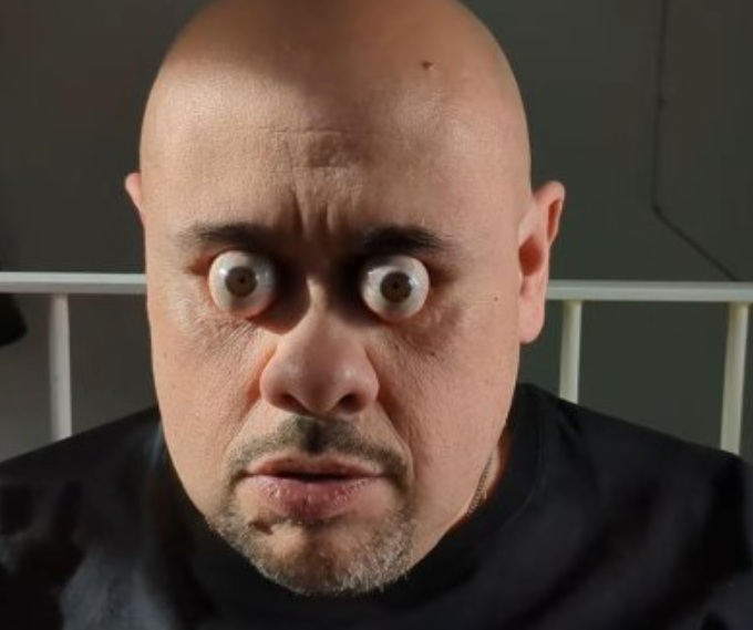 как он стал звездой соцсетей