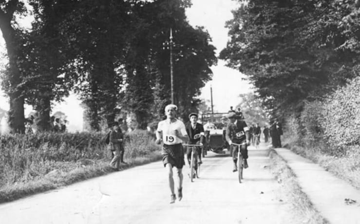 Дорандо Петри бежит