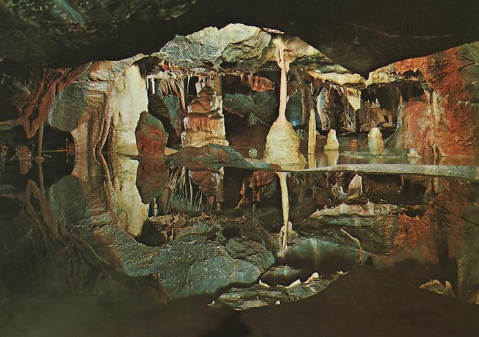 Чеддерские пещеры