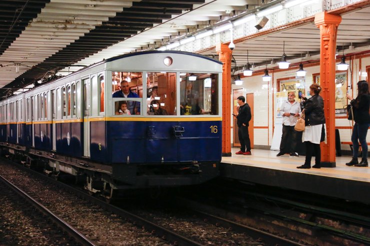 вагон метро