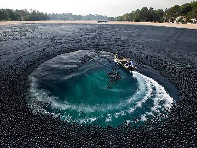 резервуар айвенго и черные шары