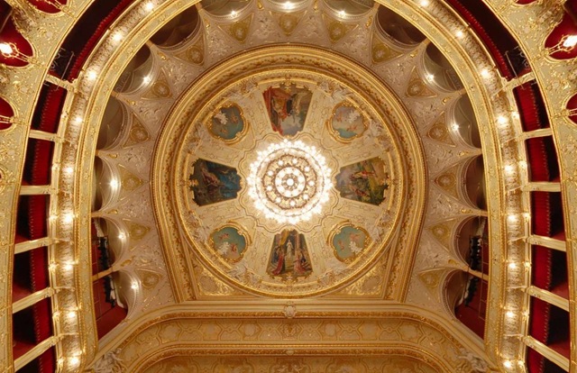 Ceiling_Odessa_opera_theater