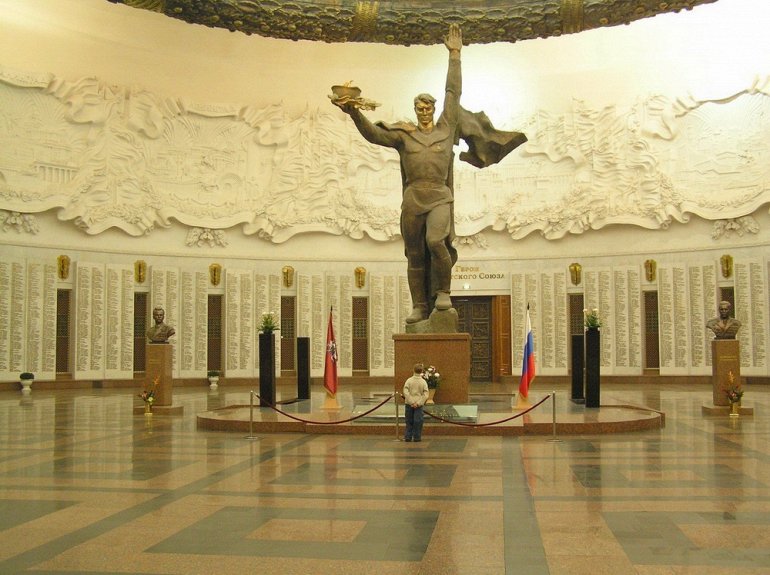 Очень рекомендую посетить в Москве! Музей ВОВ на Поклонной Горе.