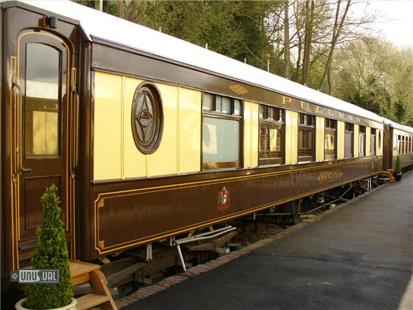 Железнодорожный отель снаружи