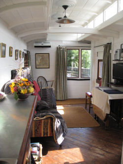 Гостиная зона в вагоне