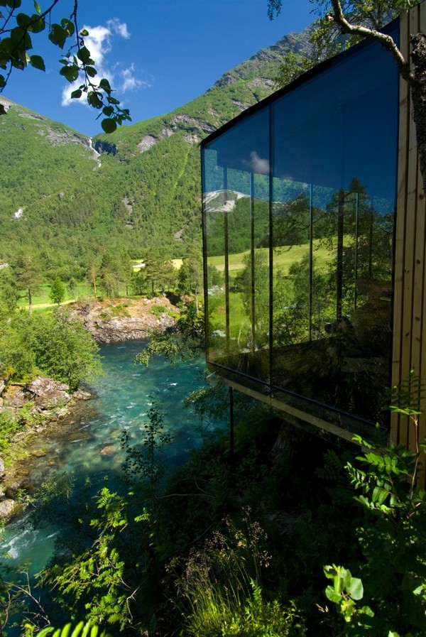 отель в дикой местности норвегии