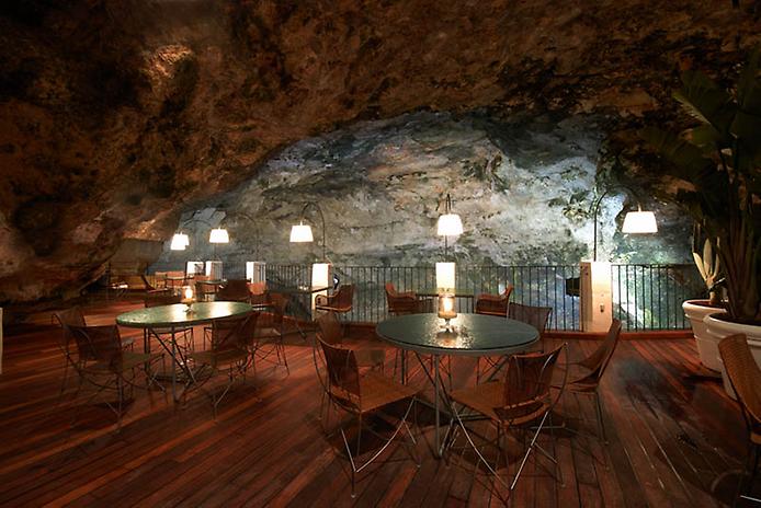 ресторан Grotta Palazzese