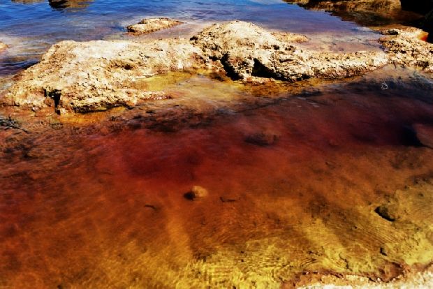 Красные воды реки Рио Тинто