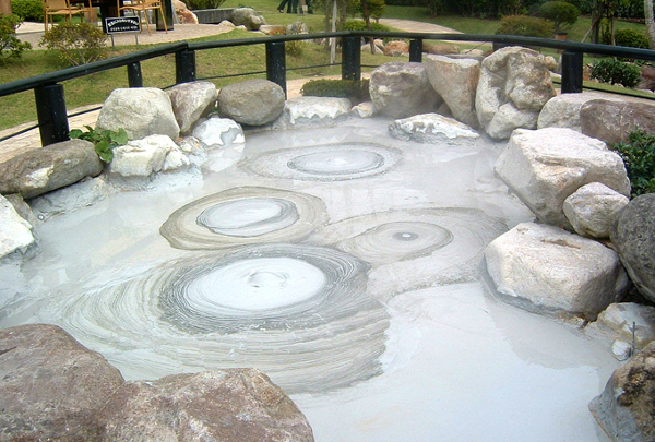 Один из девяти источников ада Беппу