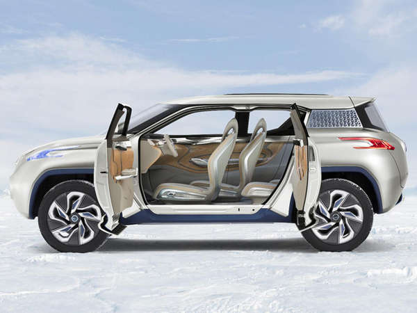 концепт SsangYong e-XIV в выставочном пространстве