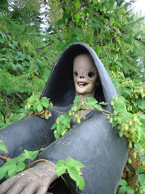 скульптурный парк на ферме в Паррикале осенью