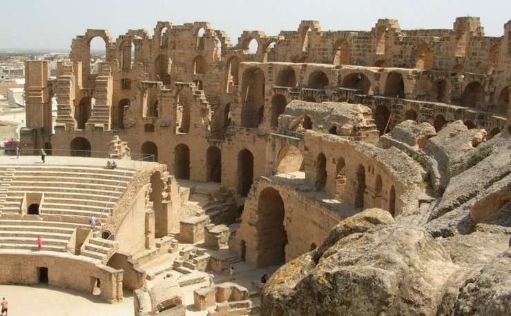 амфитеатр в тунисе
