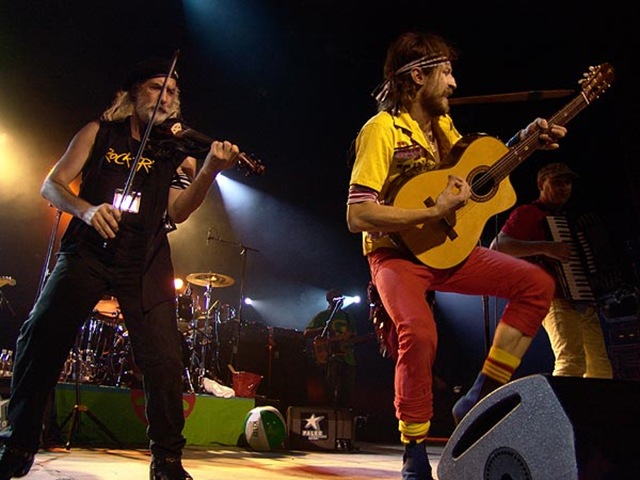 Раннее выступление Gogol Bordello в клубе Zarya