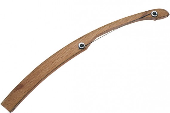 Пила, сделанная из вешалки и лезвия