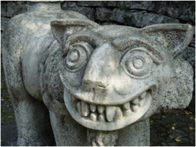 Скульптура чеширского кота в Регенсбурге