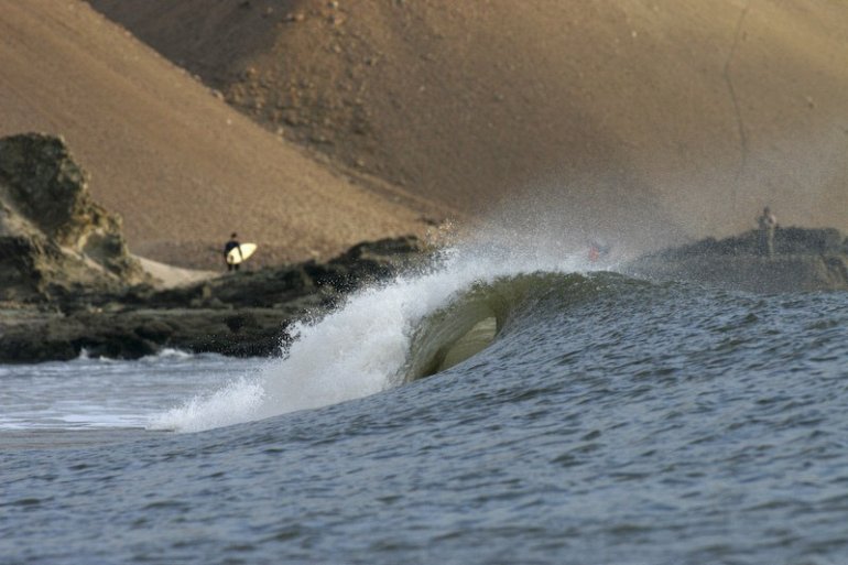 Самые длинные волны в мире на побережье в Перу. ФОТО