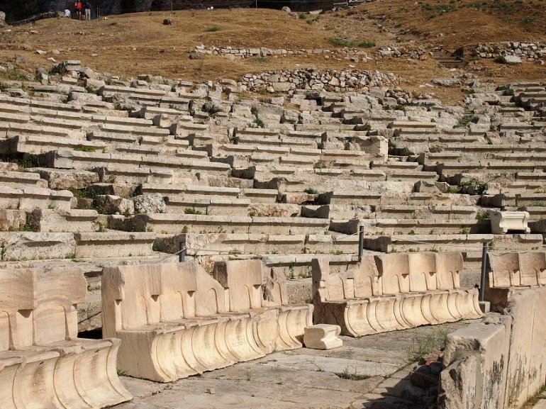 Театр Диониса у подножия Акрополя. ФОТО