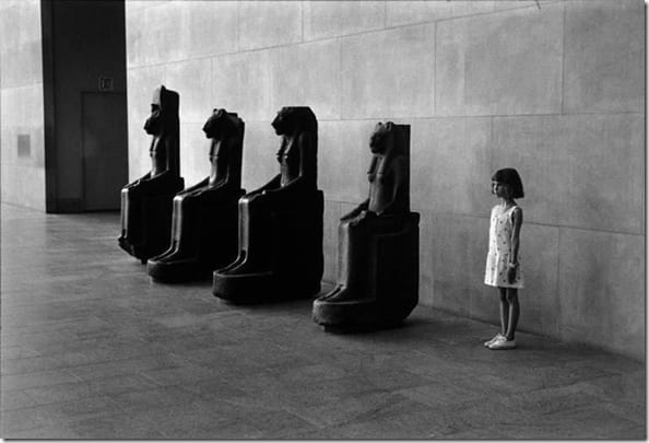 повседневная сцена в городе