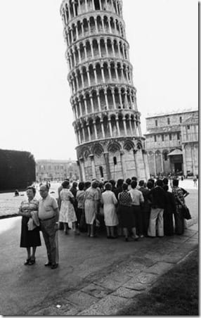 люди в повседневной городской сцене