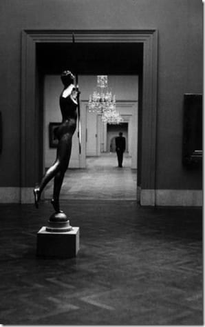 жанровый кадр городской повседневности