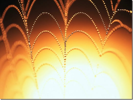 сравнение размеров обычного и сверхтонкого волокна