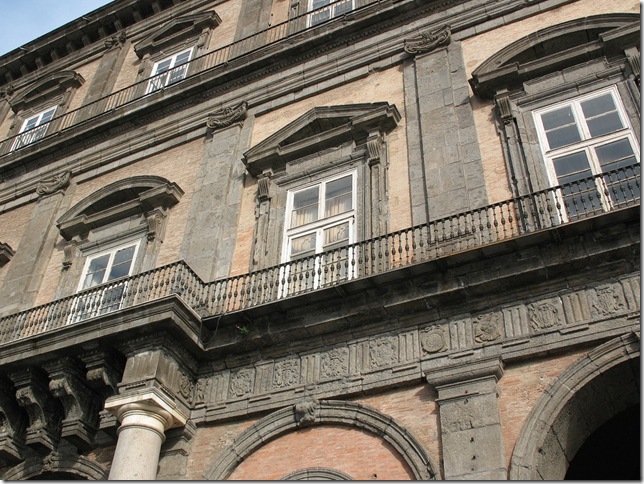 Palazzo-Reale-di-Napoli_s02