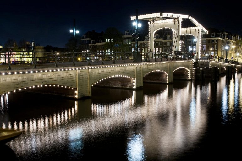 мост в амстердаме