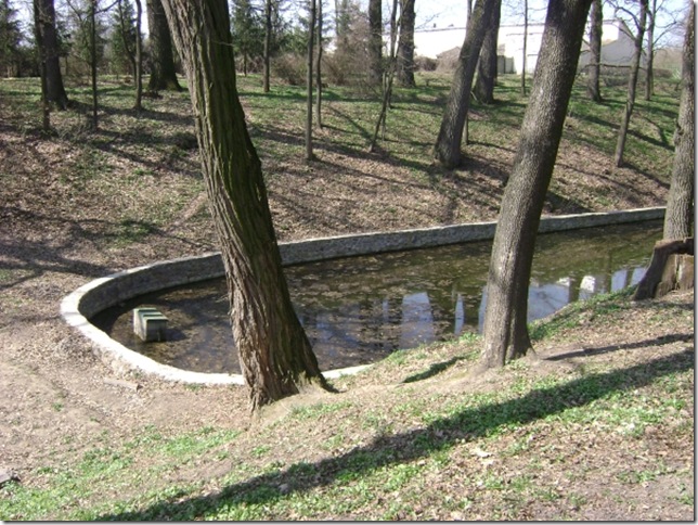 Водопад в дендропарке