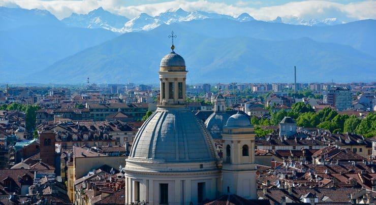 Панорама Турина с видом на Альпы