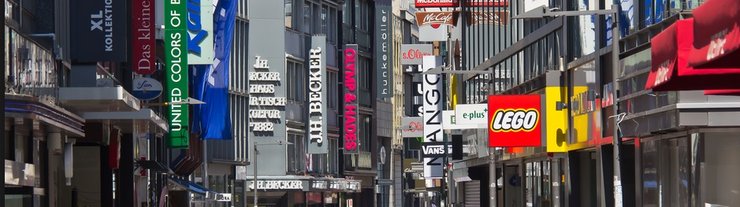 Шопинг в одном из городов Германии