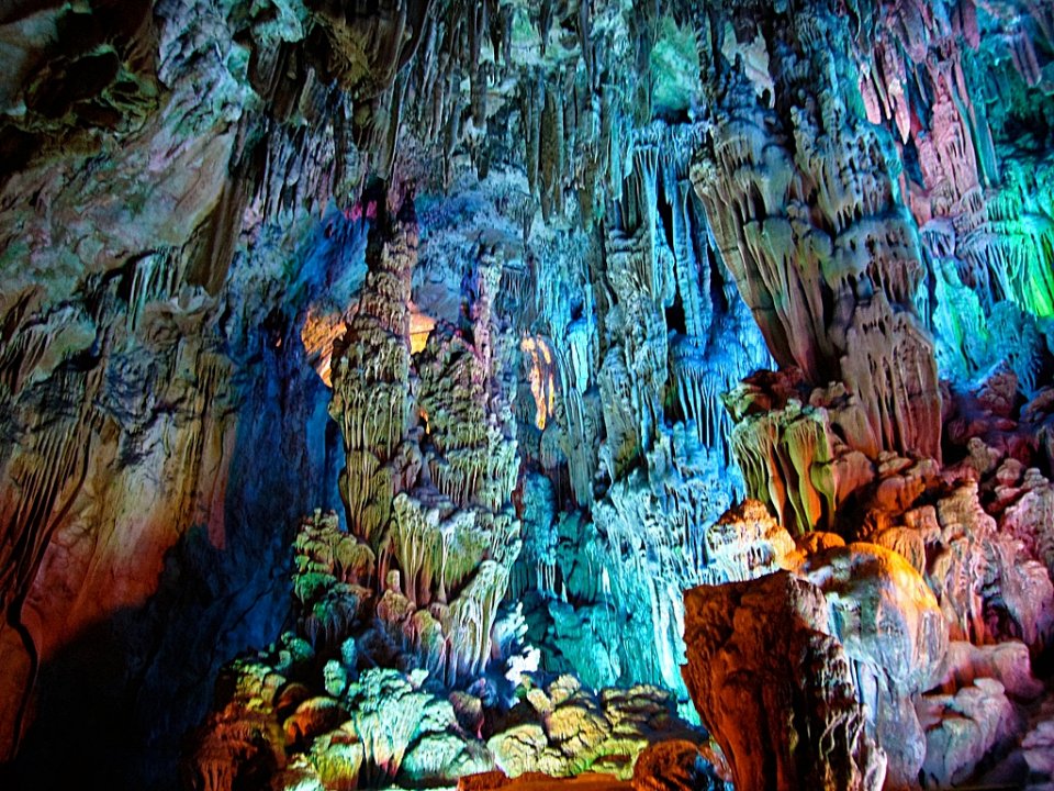 Фото Пещера тростниковой флейты