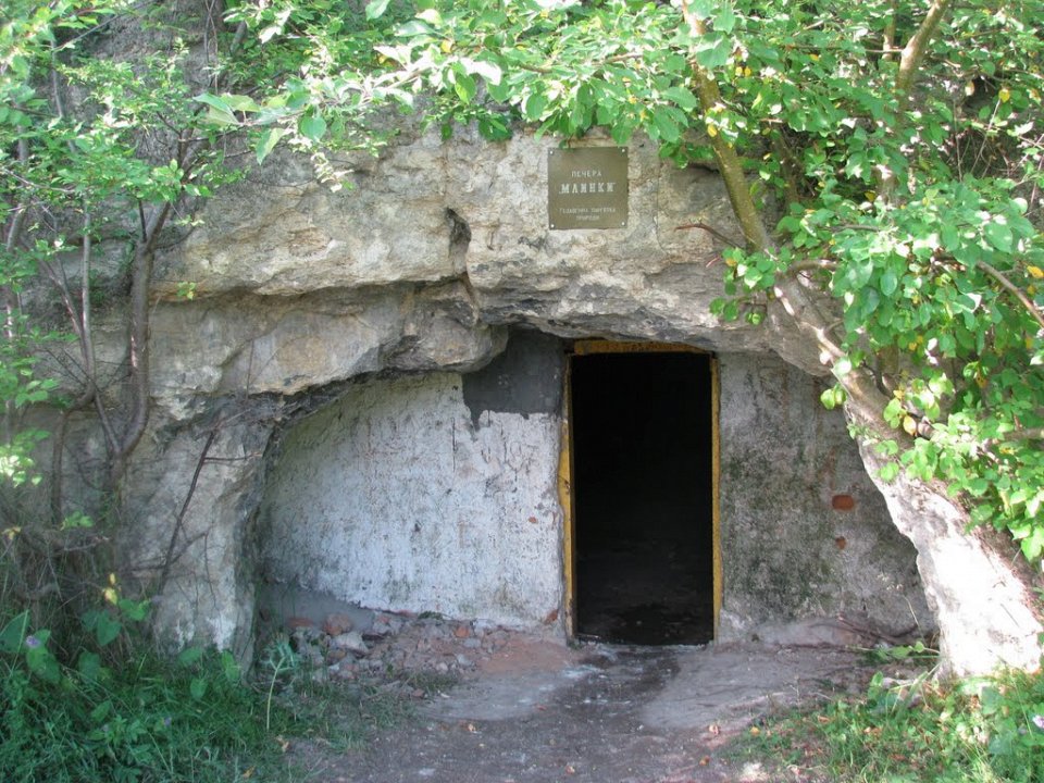 Фото Вход в пещеру