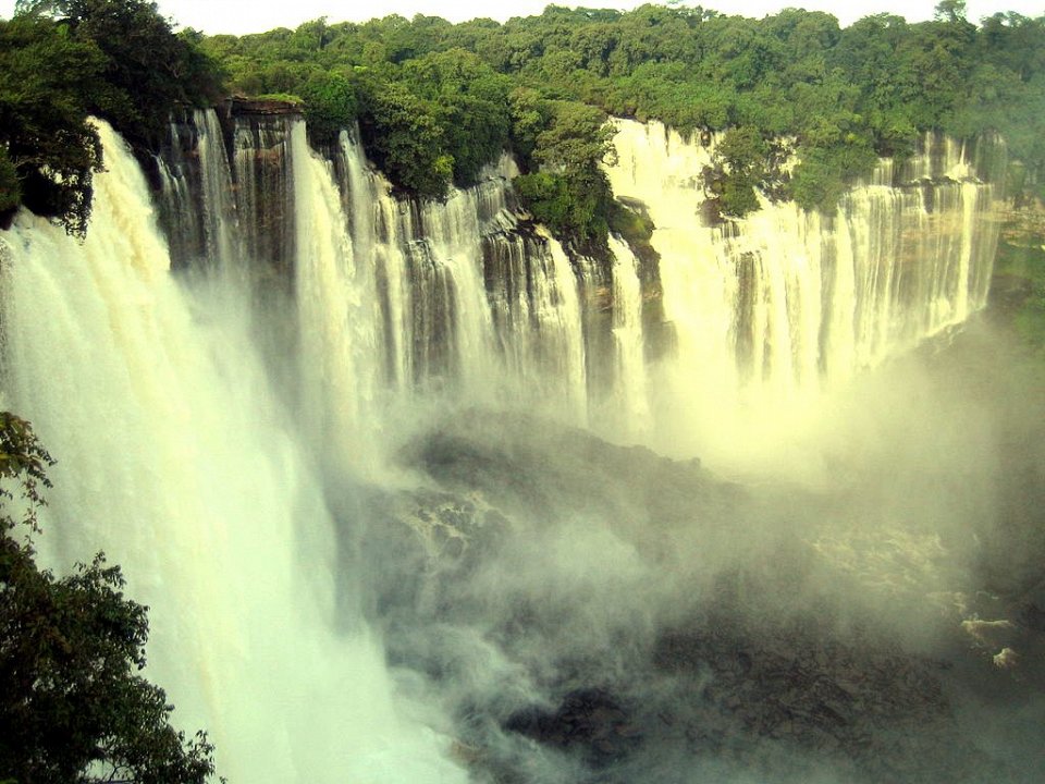 Фото Водопад Каландула в Анголе