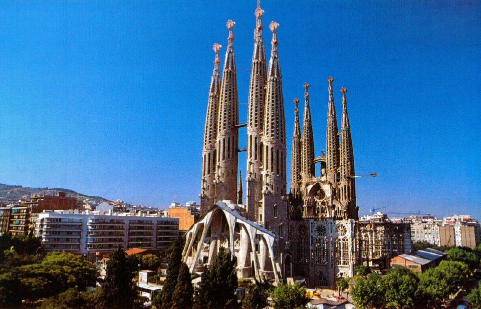 Фото Недостроенный собор в Барселоне