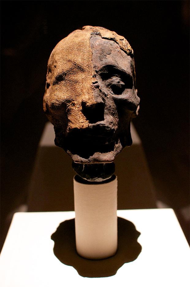 Фото Голова древнеегипетской мумии 