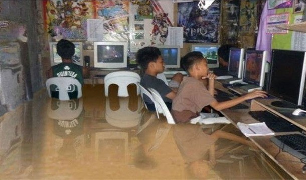 Фото Дети, компьютеры и наводнение