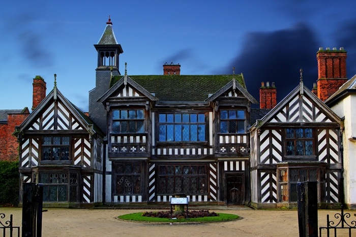 Уитеншейв Холл