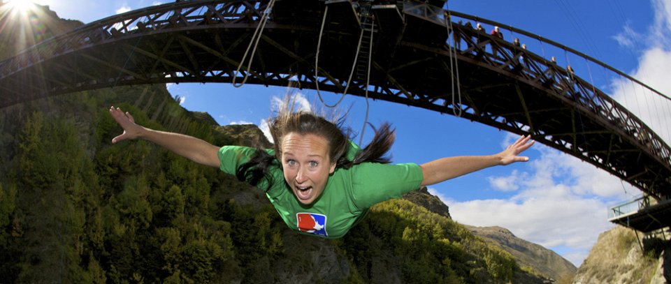 Банджи в новой Зеландии. Город адреналина в новой Зеландии. Adrenaline activities. Taupo Bungee.
