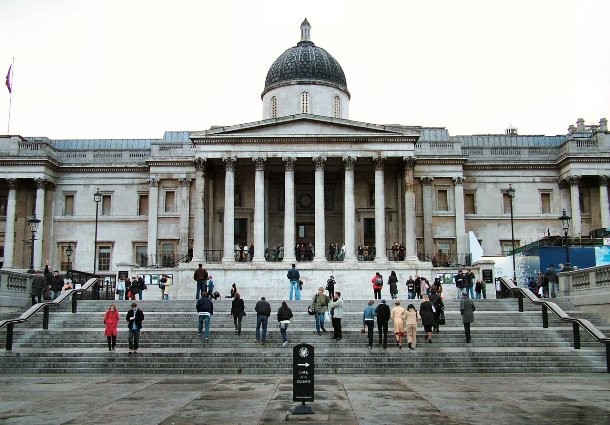 Фото Посещаемость Национальной галереи в Лондоне