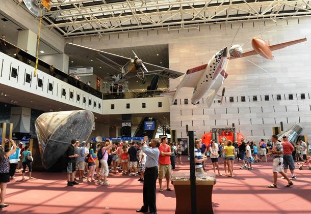 Фото Посещаемость Национального музея авиации и космонавтики