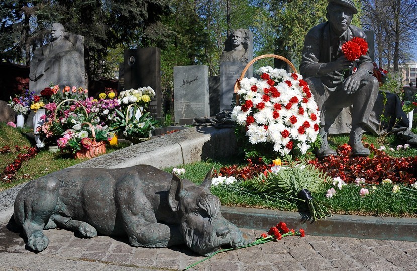 Фото Новодевичий монастырь и кладбище, Москва