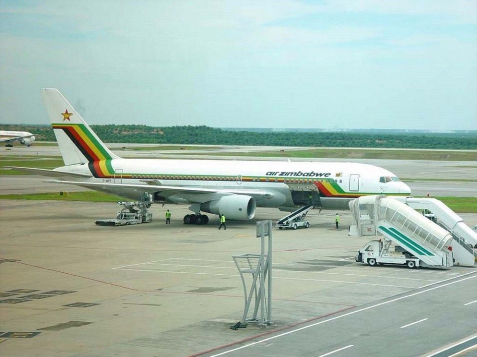 Фото Boeing 767 – Зимбабве