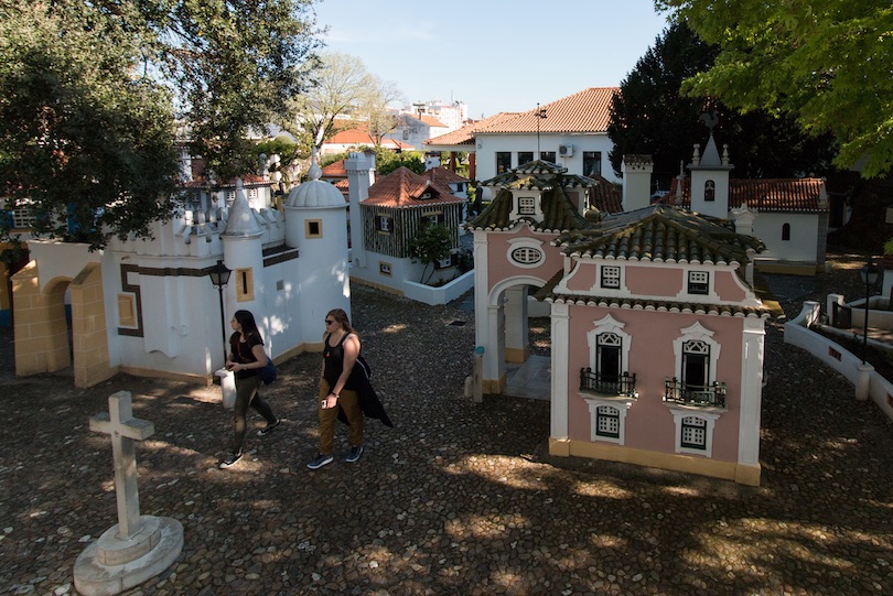 Фото Португалия в миниатюре