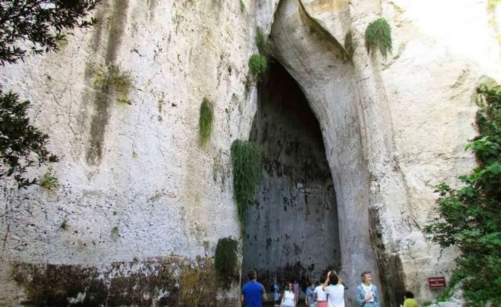 Фото Ухо Дионисия — Сиракузы, Италия