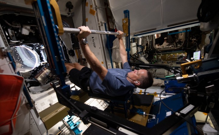 Фото Физическая активность астронавтов