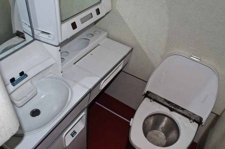 Фото Чрезмерное времяпрепровождение в туалете