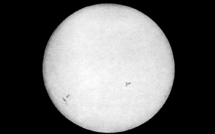 Фото Первое фото солнца